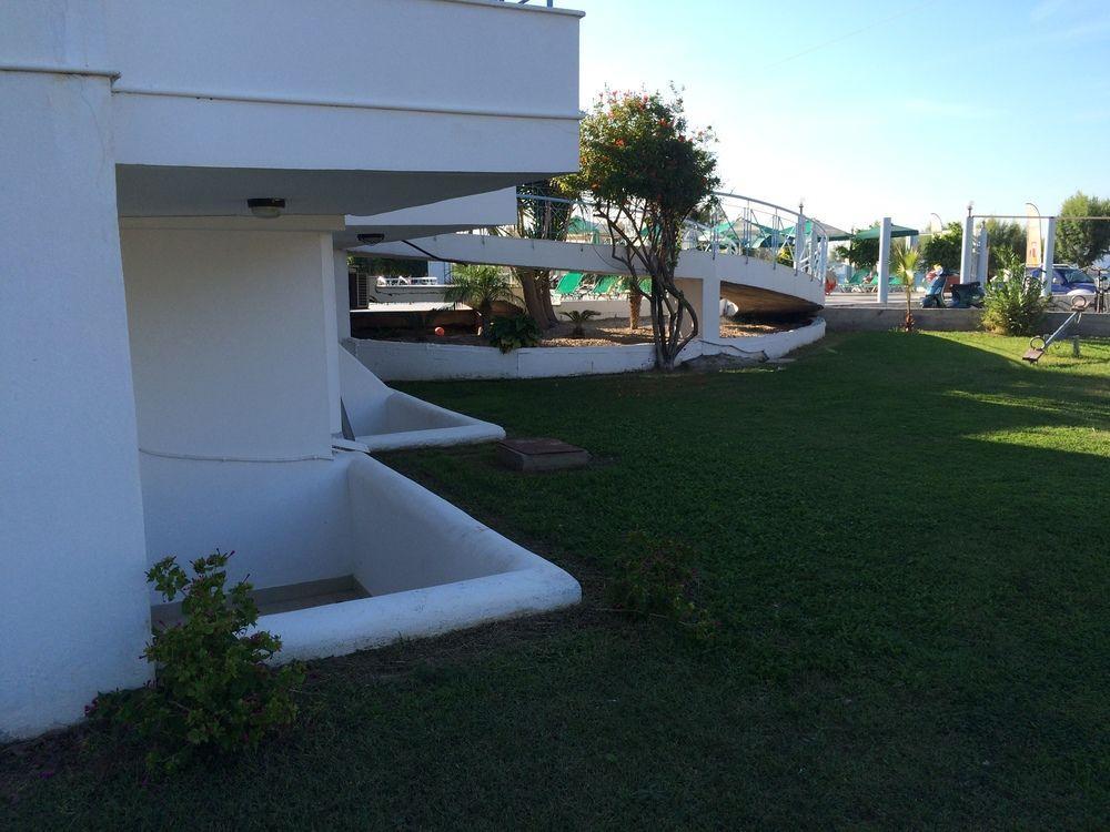 Akti Dimis Hotel Tigkaki  Luaran gambar