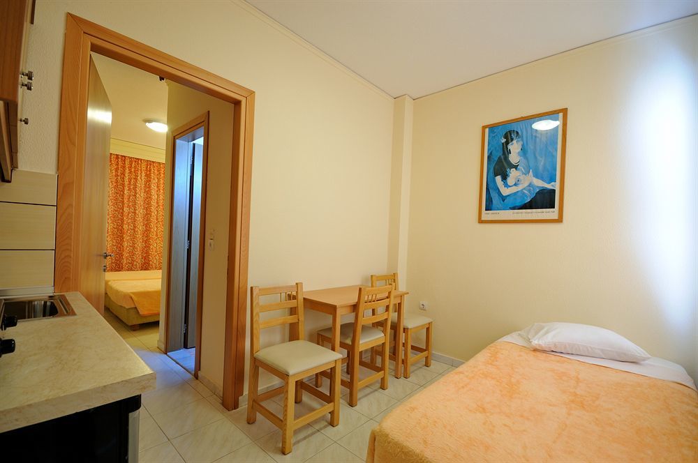 Akti Dimis Hotel Tigkaki  Luaran gambar