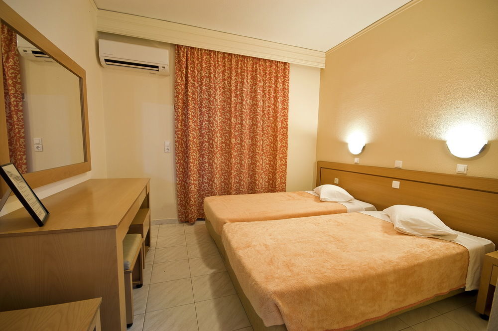 Akti Dimis Hotel Tigkaki  Luaran gambar