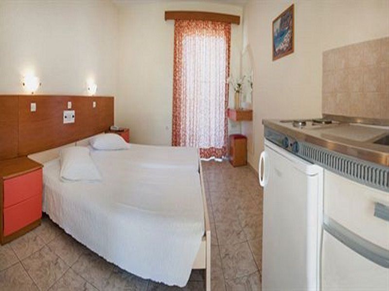 Akti Dimis Hotel Tigkaki  Luaran gambar